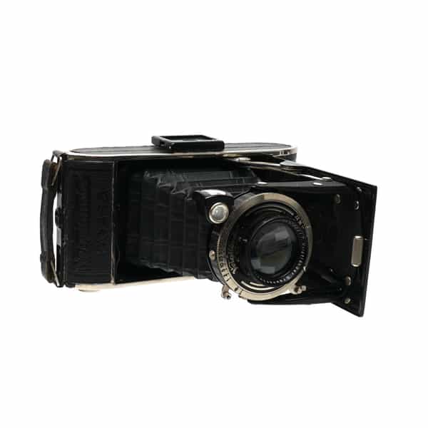 Voigtlander Bessa (Early) Medium Format Camera, with f/3.5 Voigtar Lens