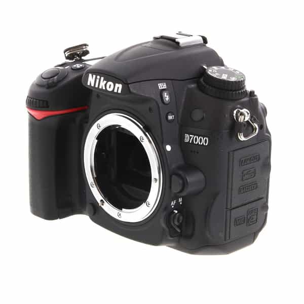 限定最安値 値下げ！ Nikon camera ニコン 【並品】 D7000　ボディ デジタルカメラ