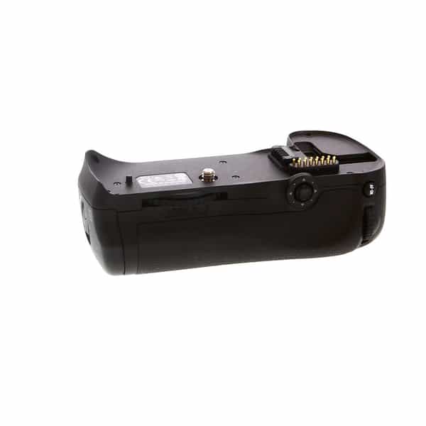 Nikon MB-D10 Multi Function Battery Pack for D700, D300, D300s - With  EN-EL3E Battery Holder - BGN