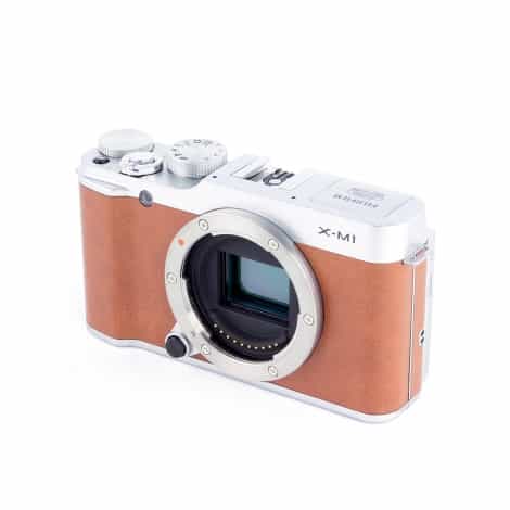 カメラ デジタルカメラ Fujifilm X-M1 Mirrorless Digital Camera Body, Silver/Brown 