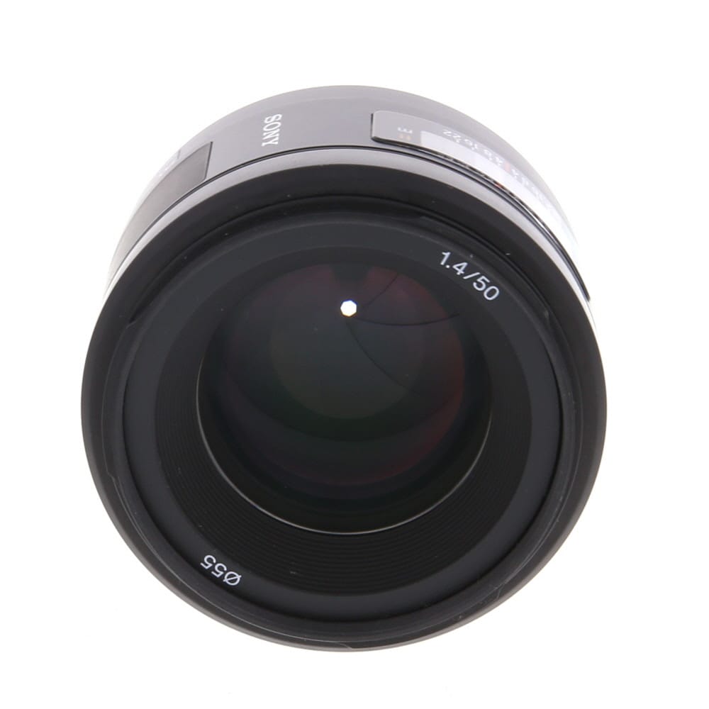 Sony Alpha SAL35F18 35mm f/1.8 A-mount Wide Angle Lens (Black)