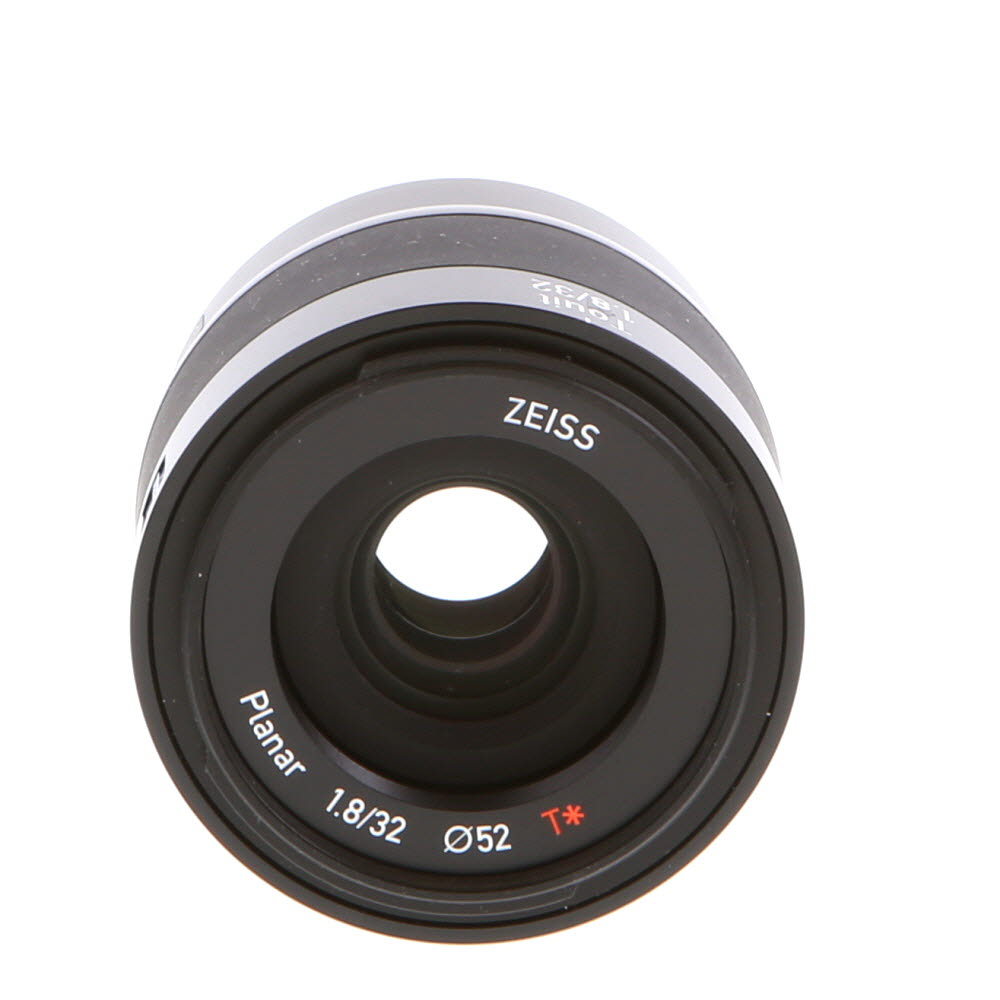 カメラ レンズ(単焦点) Zeiss Touit 32mm f/1.8 Planar T* Lens for Fujifilm X-Mount {52} - With Caps  - EX+