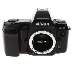 2000s Vintage Nikon N8008s 35mm SLR Film Camera Body